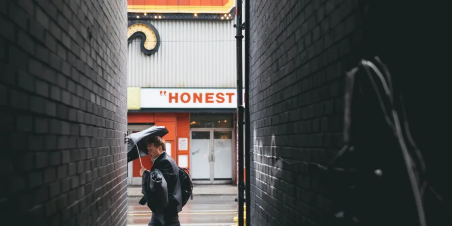 Shopify Dawn Theme Review (2026): Honest Pros, Cons & When to Upgrade